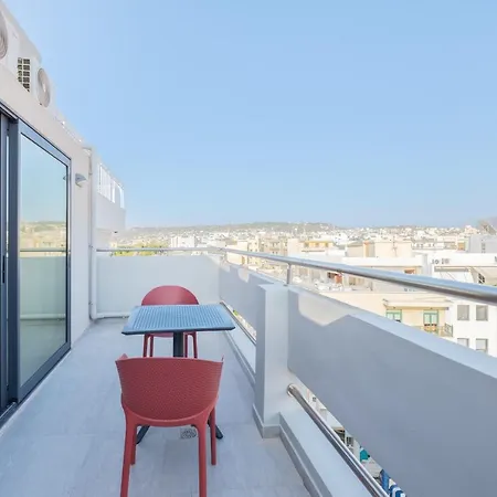 Sky-high 70sqm Penthouse W. Stunning Views - 05 * 干尼亞