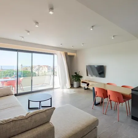 Sky-high 70sqm Penthouse W. Stunning Views - 05 Apartment