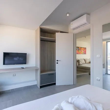 Sky-high 70sqm Penthouse W. Stunning Views - 05 Apartment