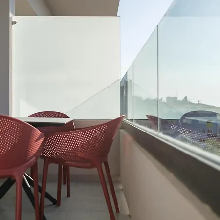 Sky-high 70sqm Penthouse W. Stunning Views - 05 Apartment