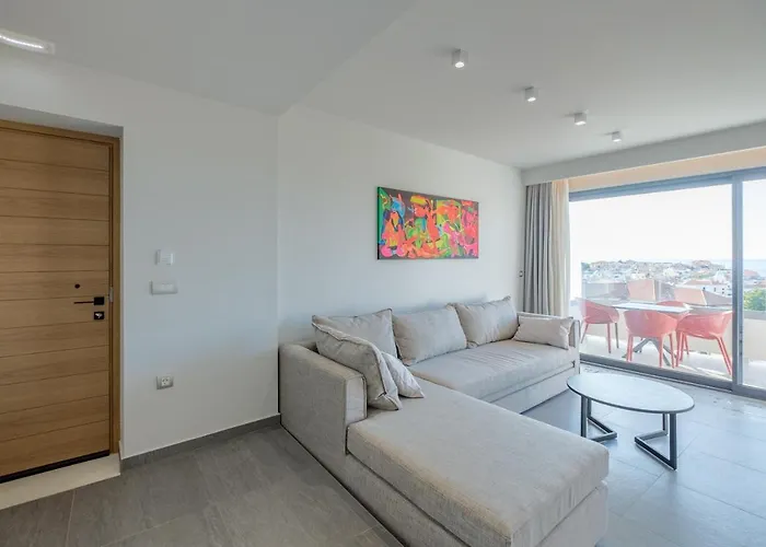 Sky-high 70sqm Penthouse W. Stunning Views - 05 Lägenhet