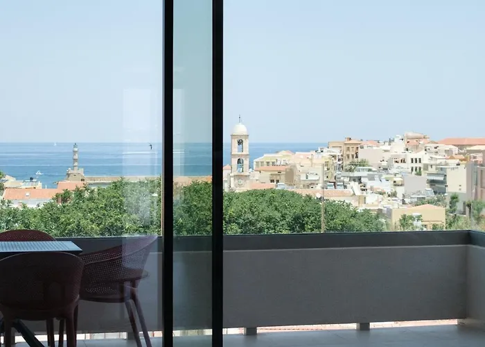 Sky-high 70sqm Penthouse W. Stunning Views - 05 *