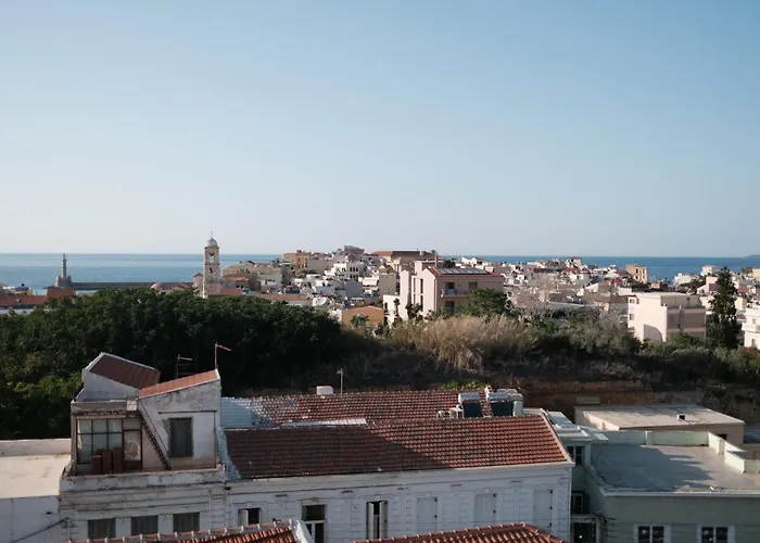 Sky-high 70sqm Penthouse W. Stunning Views - 05 *