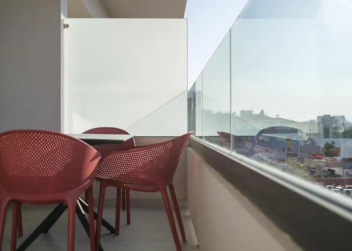 Sky-high 70sqm Penthouse W. Stunning Views - 05 Lägenhet