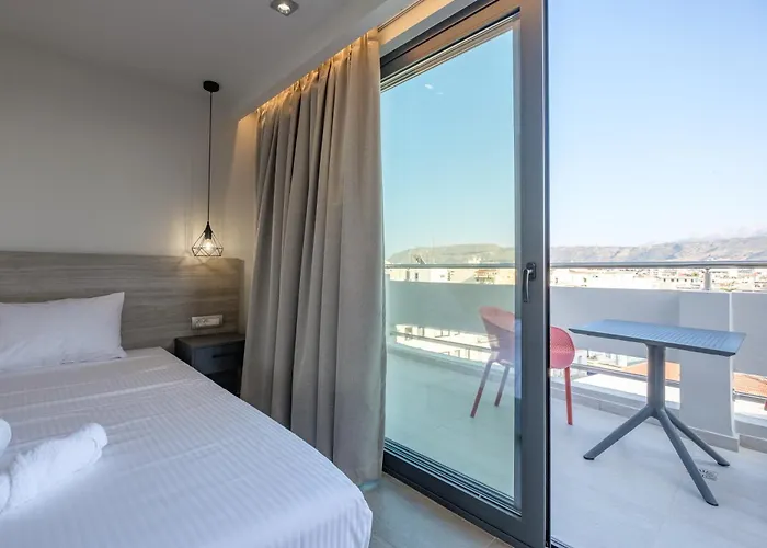 Sky-high 70sqm Penthouse W. Stunning Views - 05 Lägenhet