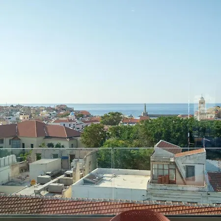 Sky-high 70sqm Penthouse W. Stunning Views - 05