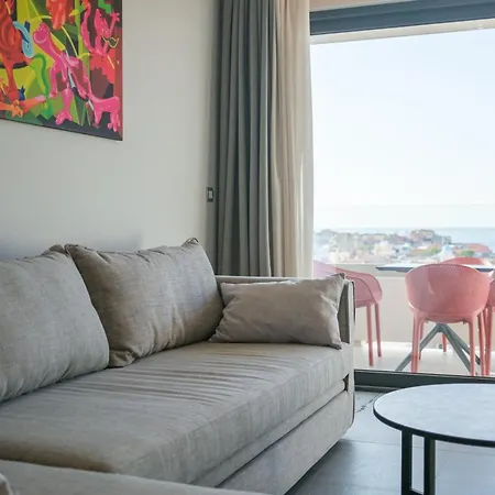 Sky-high 70sqm Penthouse W. Stunning Views - 05